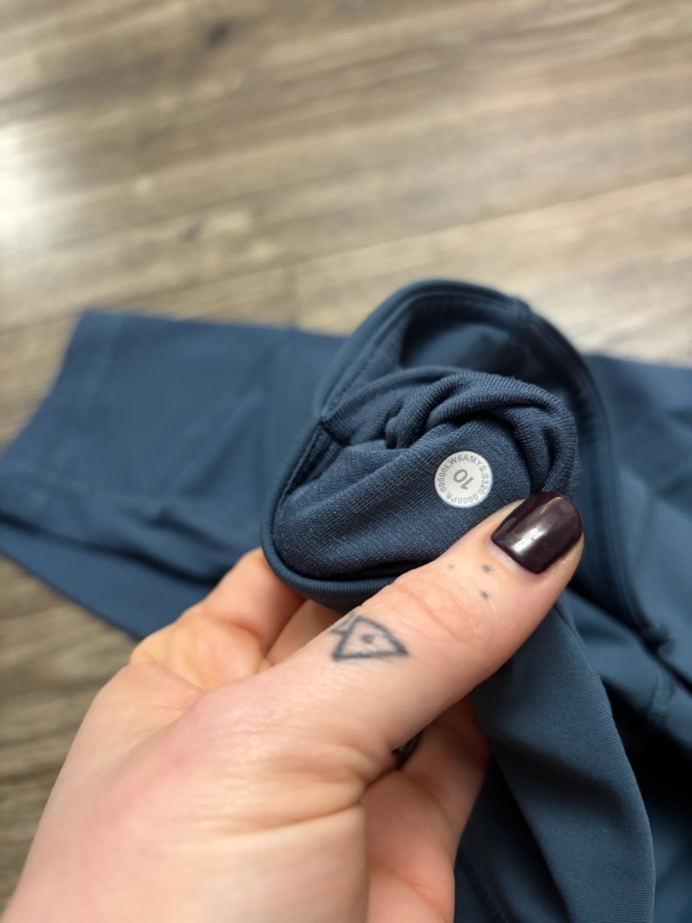 NWOT Lululemon All The Right Places High-Rise Crop *23" (Code Blue) Size 10 - Picture 3 of 9